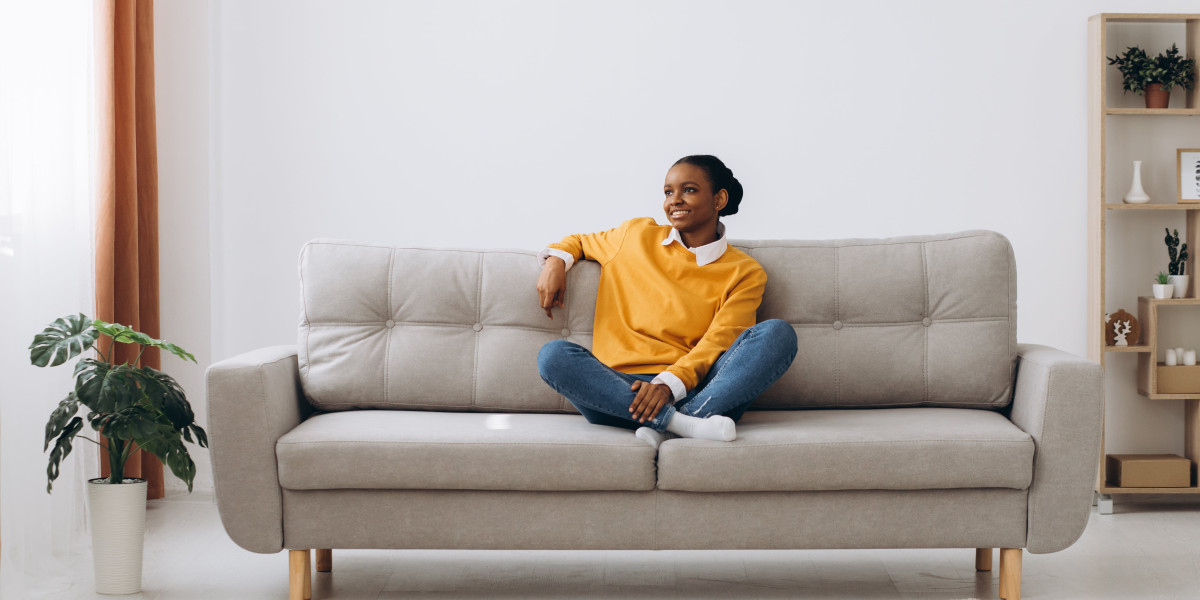 The Ultimate Guide to Choosing the Perfect Leather Couch in the UK
