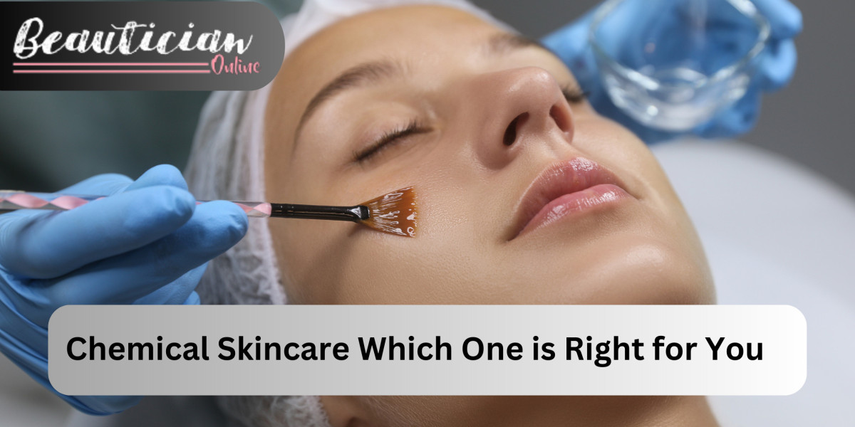 Natural vs. Chemical Skincare: What’s Best For Your Skin?