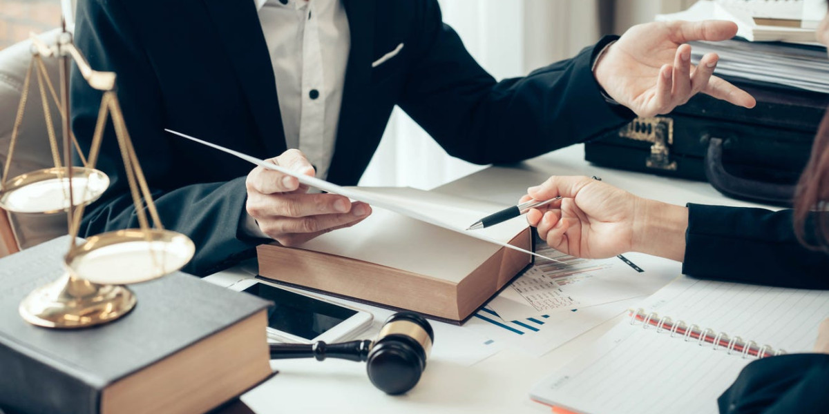What to Expect from the Best Criminal Lawyers in Dubai