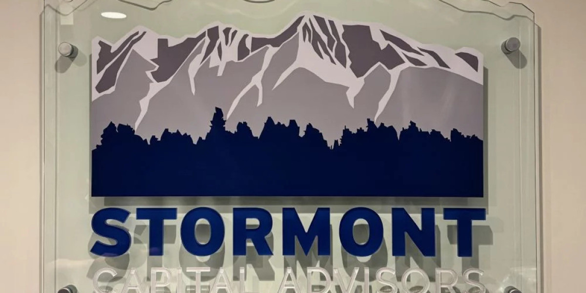 How Calgary Sign Shops Help B2B Businesses Stay Compliant with Local Signage Regulations