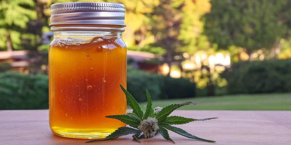 Delta 9 Distillate Bulk Jar | The Ultimate Guide for High-Volume Buyers and Manufacturers