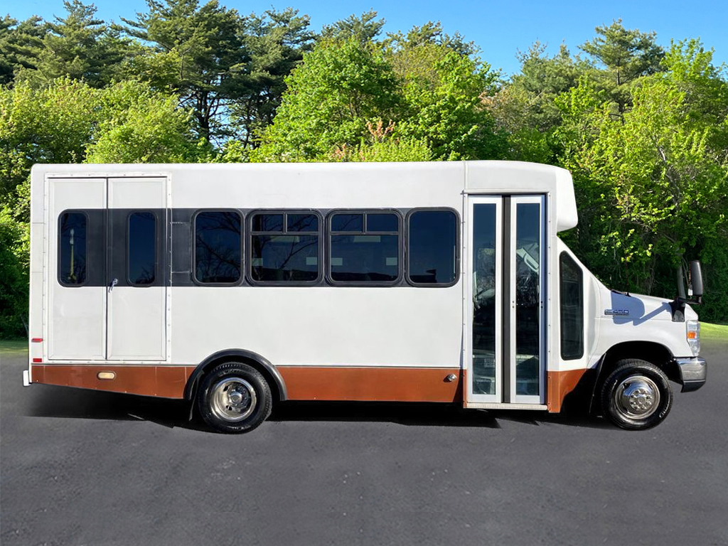 Used Church, Shuttle & Wheelchair Buses for Sale