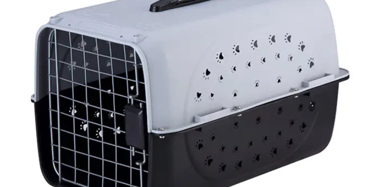 Exploring Different Types of Carrying Cages for Pets