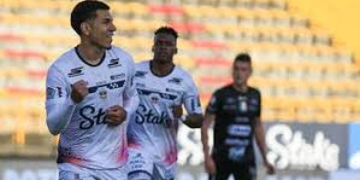 Fortaleza vs. Once Caldas: Pasión en la Cancha y Conexión Digital