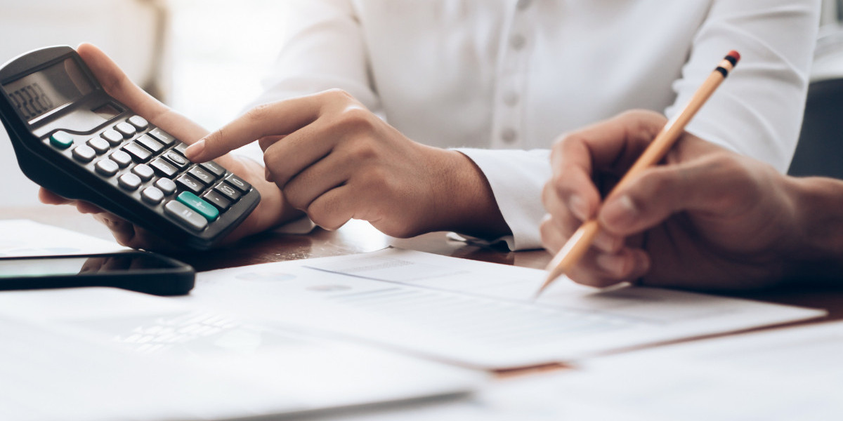 Do personal tax advisors assist with wills and tax-efficient gifting?