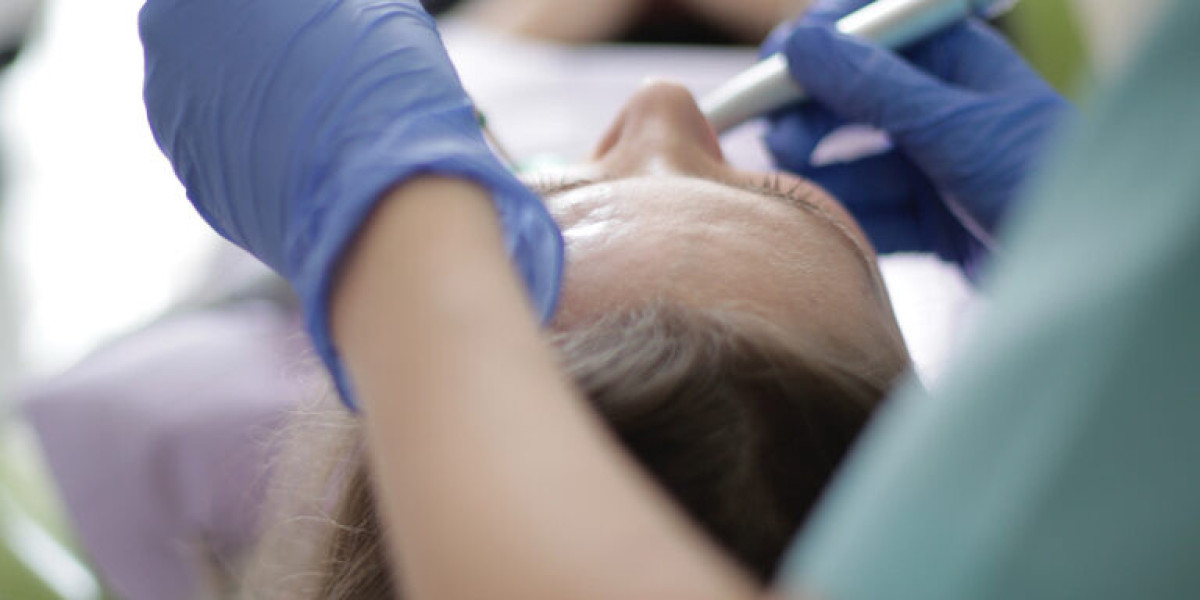 Why Adults Are Turning to Cosmetic Dentistry Marrickville