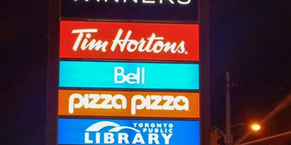 Why Custom Pylon Signs Are a Smart Investment for Vaughan’s B2B Businesses