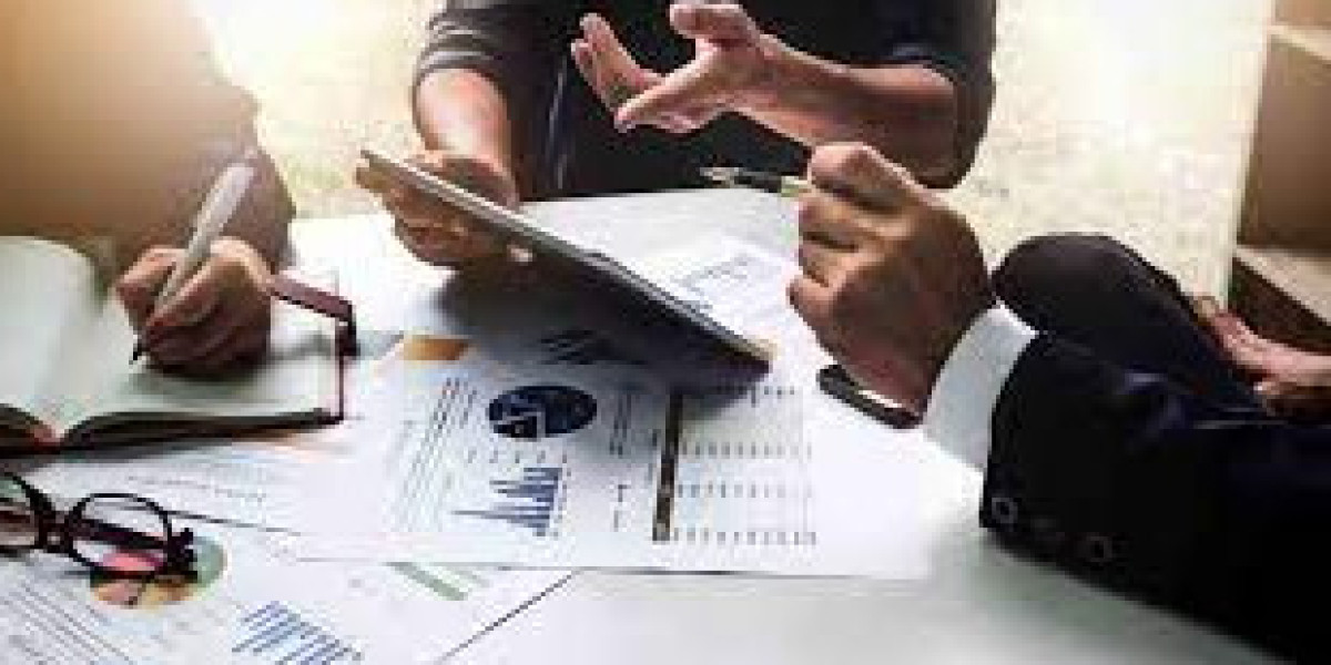 Do capital gains tax accountants in Poole work with freelancers or contractors?