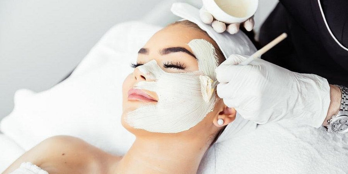 Anti-Aging Facial Near Me: Restore Your Skin’s Youthful Glow