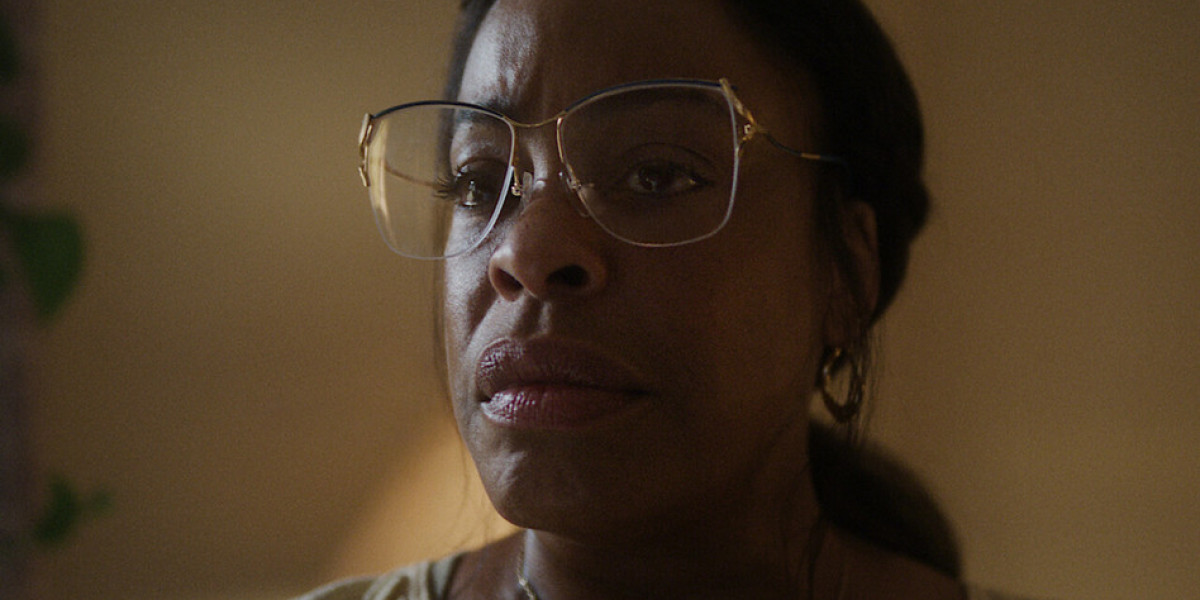 Dahmer Scene Analysis: Chilling Normalcy Unveiled