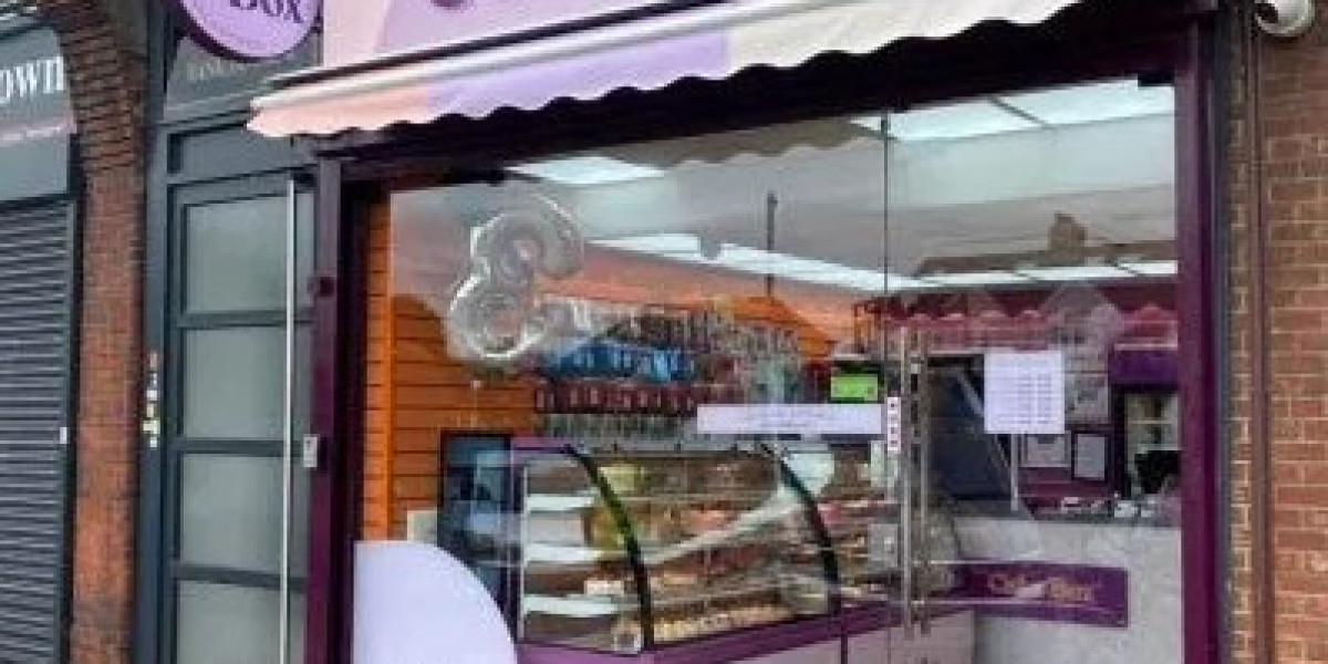 Stylish Shopfronts in South Benfleet | Direct Shopfront