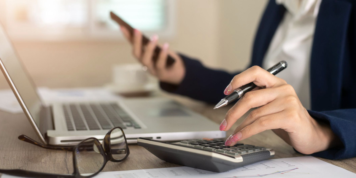 Can tax accounting services help with international tax issues in Loughborough?