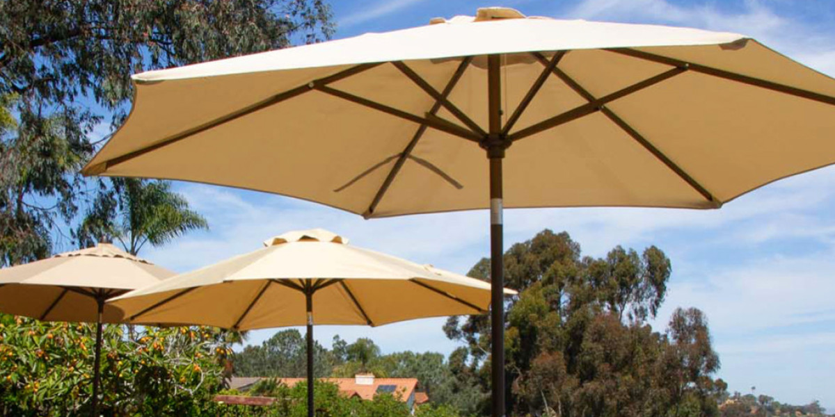 Why a Custom Roman Parasol Is the Perfect Addition to Your Outdoor Space