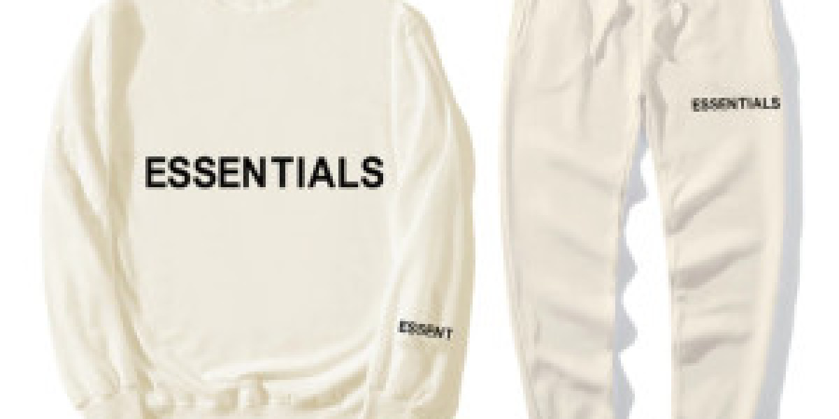Essentials Hoodie – Premium Quality, Minimalist Style for Every Season