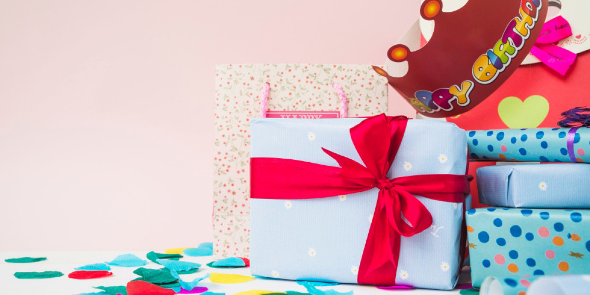 Creative Birthday Gift Baskets You Can Send Across Pakistan
