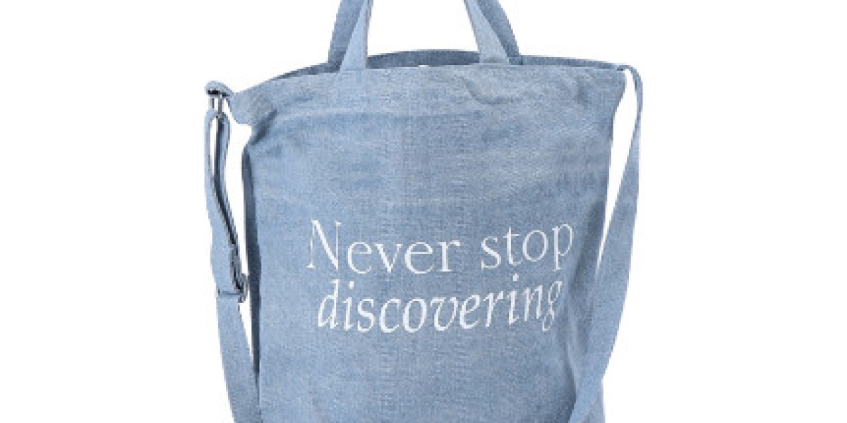Why a Canvas Tote with Zipper is an Essential Accessory for Everyday Us