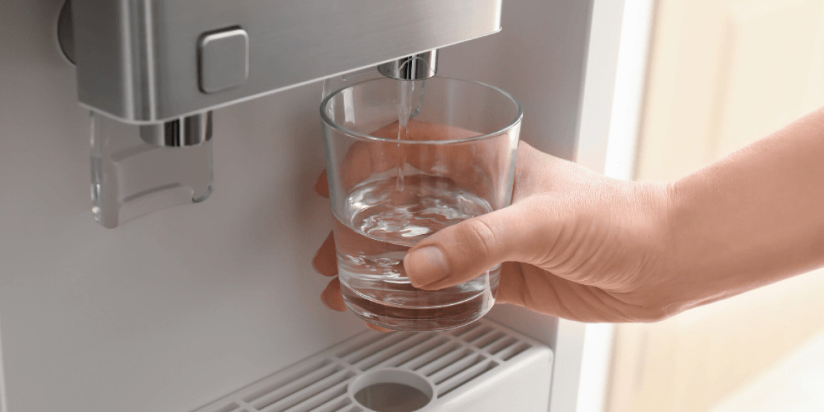 Why an Alkaline Water Machine Sparks Debate Among Experts