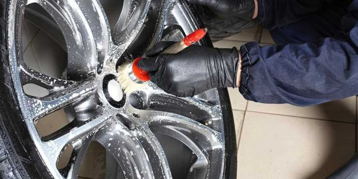 What Are the Best Products for Car Rim Cleaning in Garland, TX?