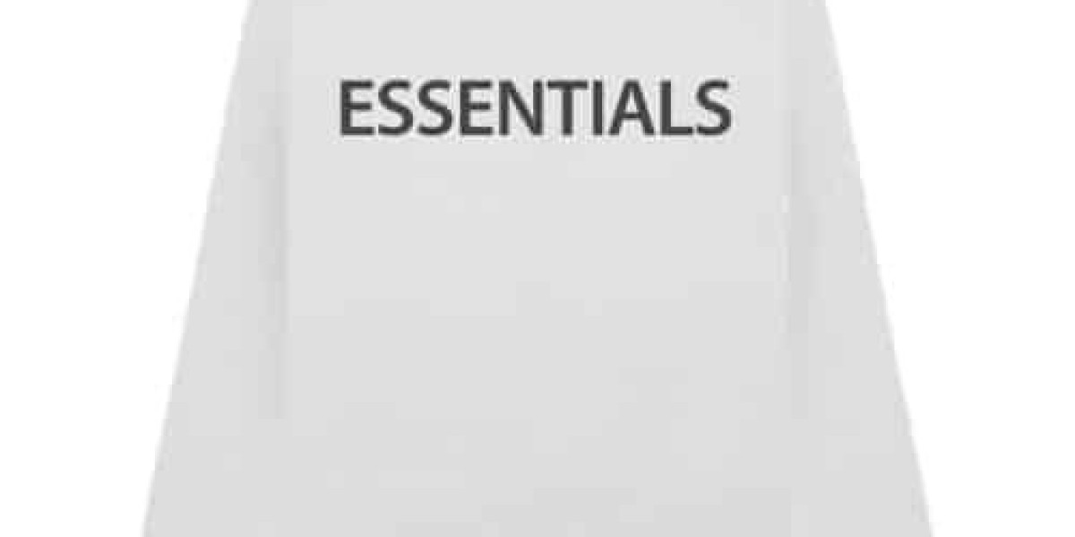 How to Accessorize Essentials Hoodies for a High-Fashion Look