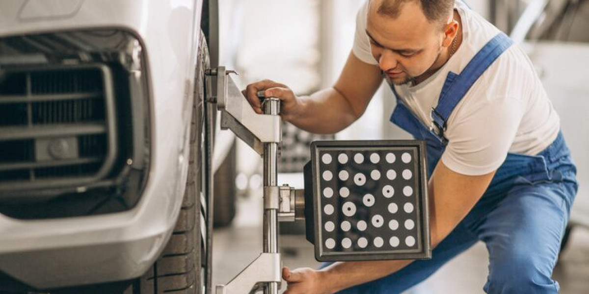 How To Choose Between A Dealership And An Independent Shop For Auto Repair In Houston, TX
