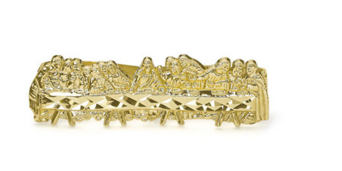 Art You Can Wear: Exploring the Last Supper 2-Finger Ring Trend
