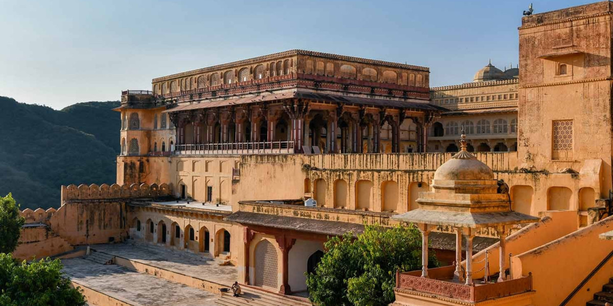 4 Days India Golden Triangle Tour: A Short Journey Through Delhi, Agra, and Jaipur