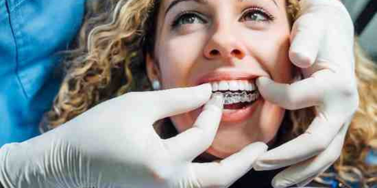 Managing Invisalign Problems with Help from an Emergency Dentist
