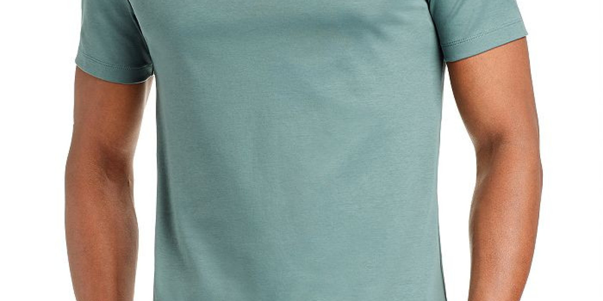 Polished Perfection: How Zane Men’s Polo Shirts in Pakistan Balance Elegance and Ease