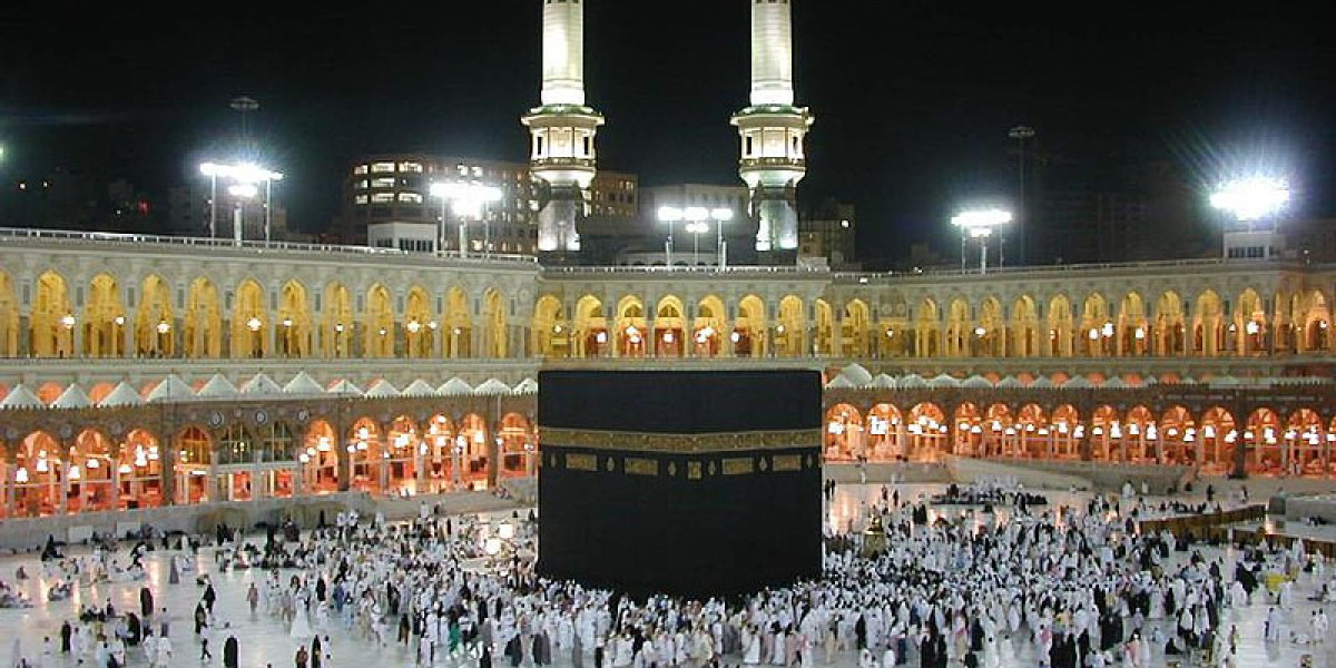 Which Agencies in Manchester Provide Top-Rated Umrah Services