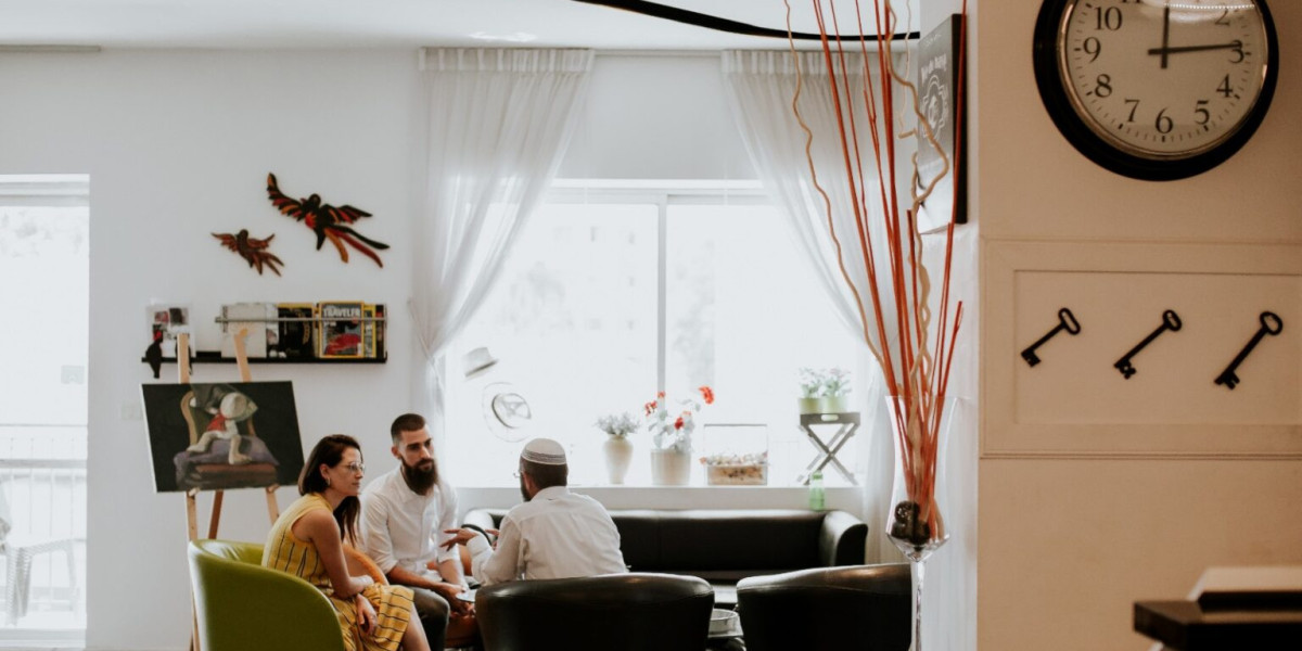 Top Reasons Travelers Prefer a Boutique Hotel in Jerusalem Over Big Chains
