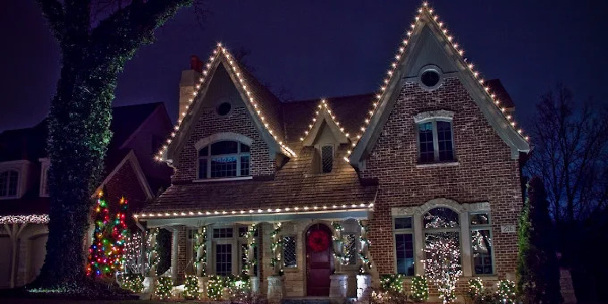 Professional Christmas Lights Installation in Shorewood, IL