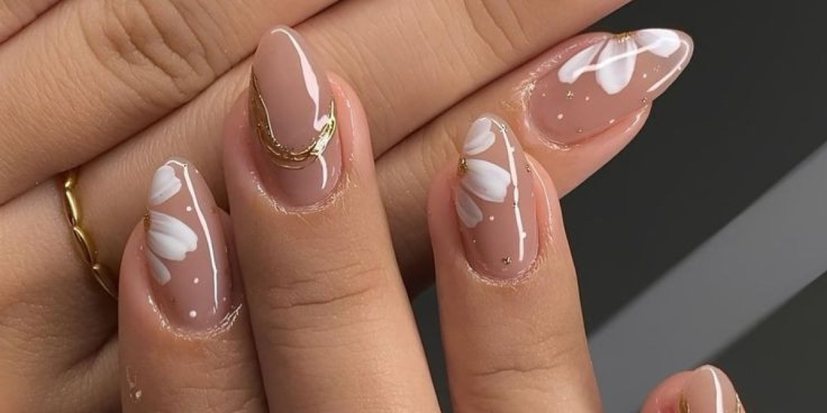 Discover the Ultimate Nail Experience at Luxo Nail Spa – One of the Best Nail Salons in Chicago