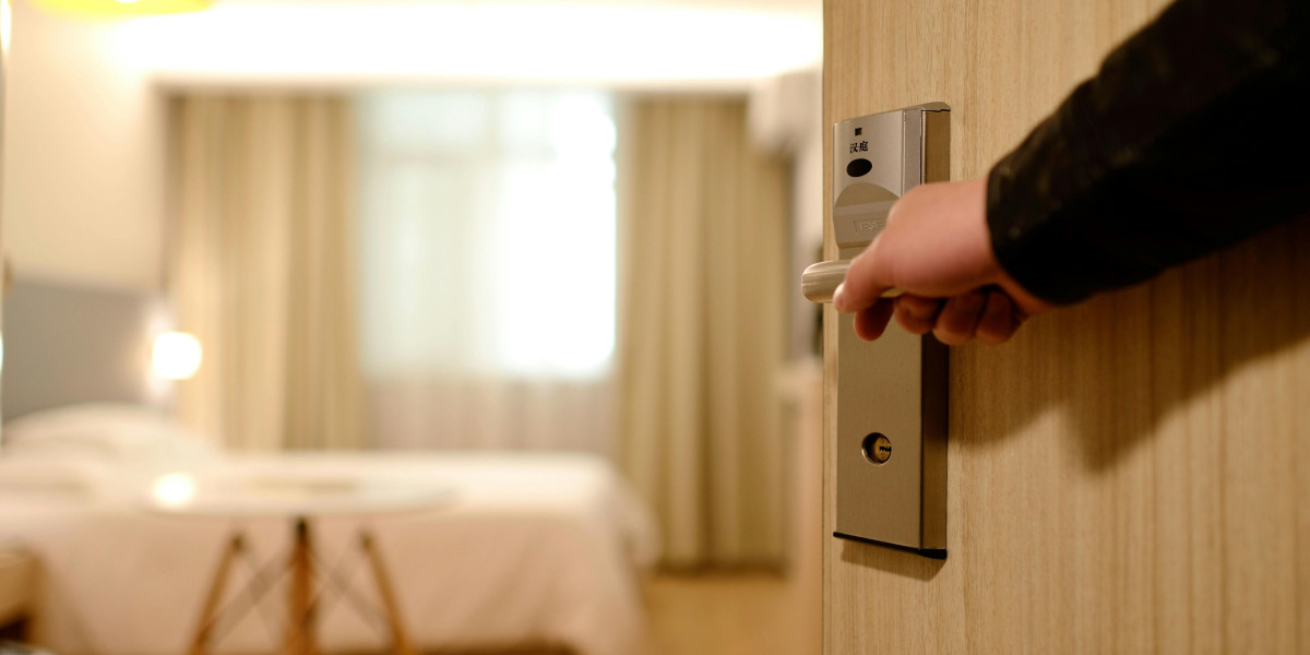 Where to Stay in San Diego Without a Car (Transit-Friendly Areas)