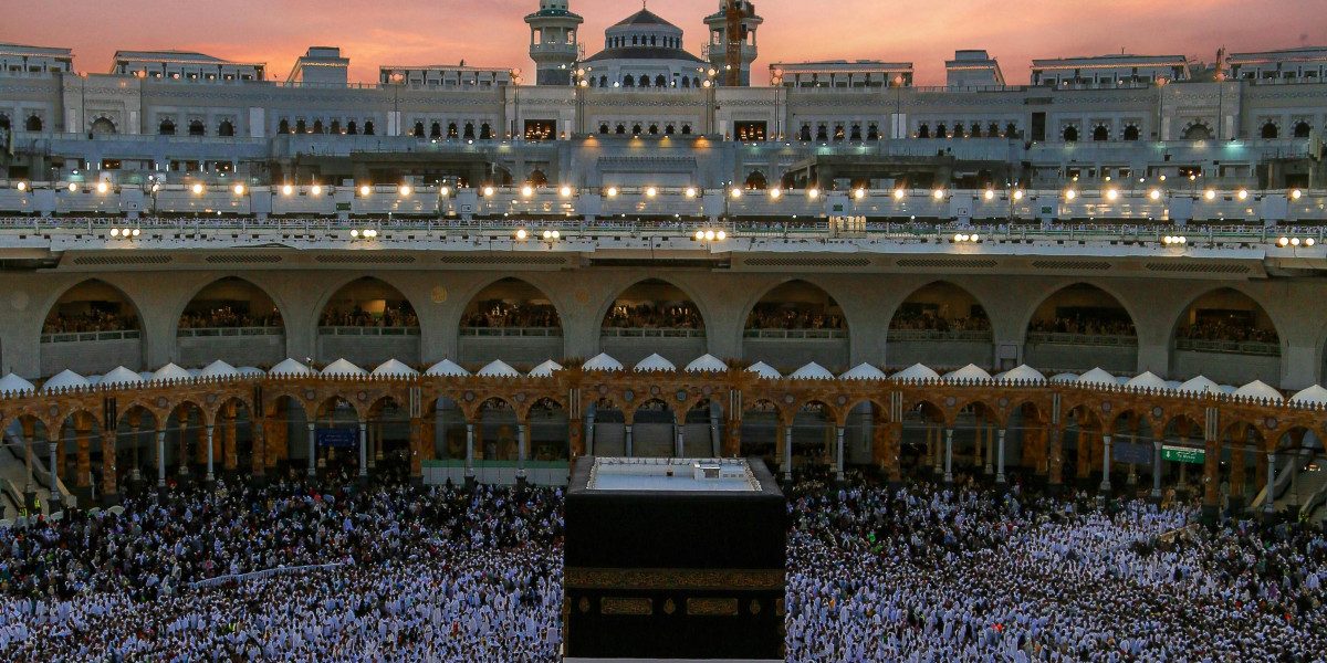 Affordable Calgary Umrah Packages 2025 by Experience Umrah