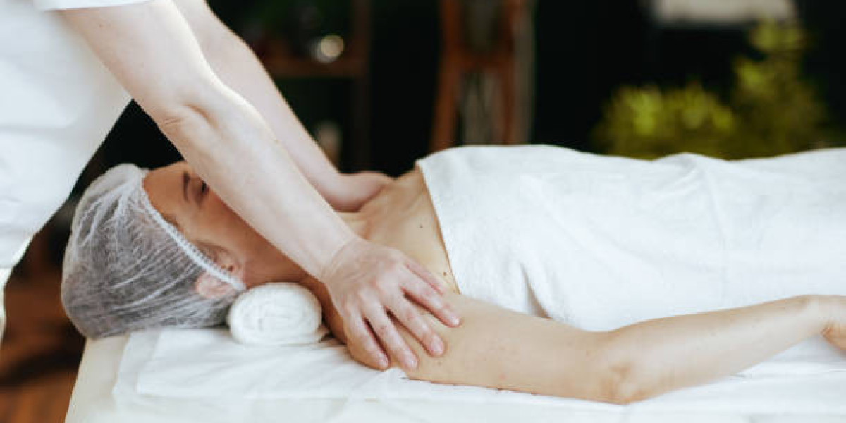 Lymphatic Drainage Massage for Improved Circulation and Immunity