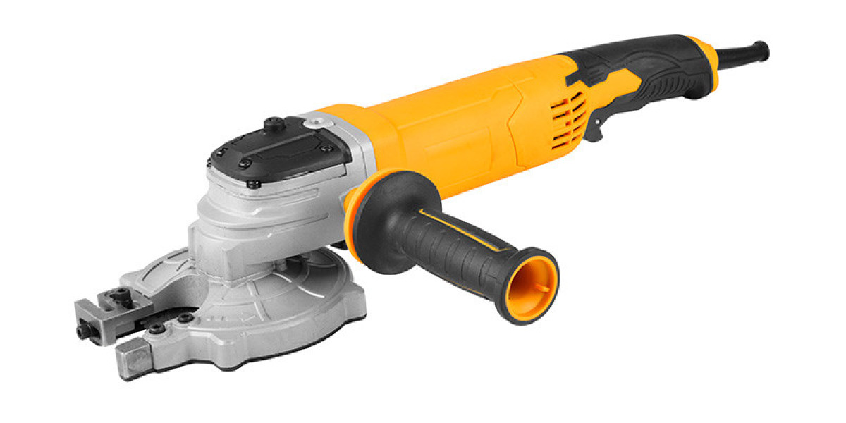 From Workshop to Jobsite: Practical Applications of the One-Handed Saw