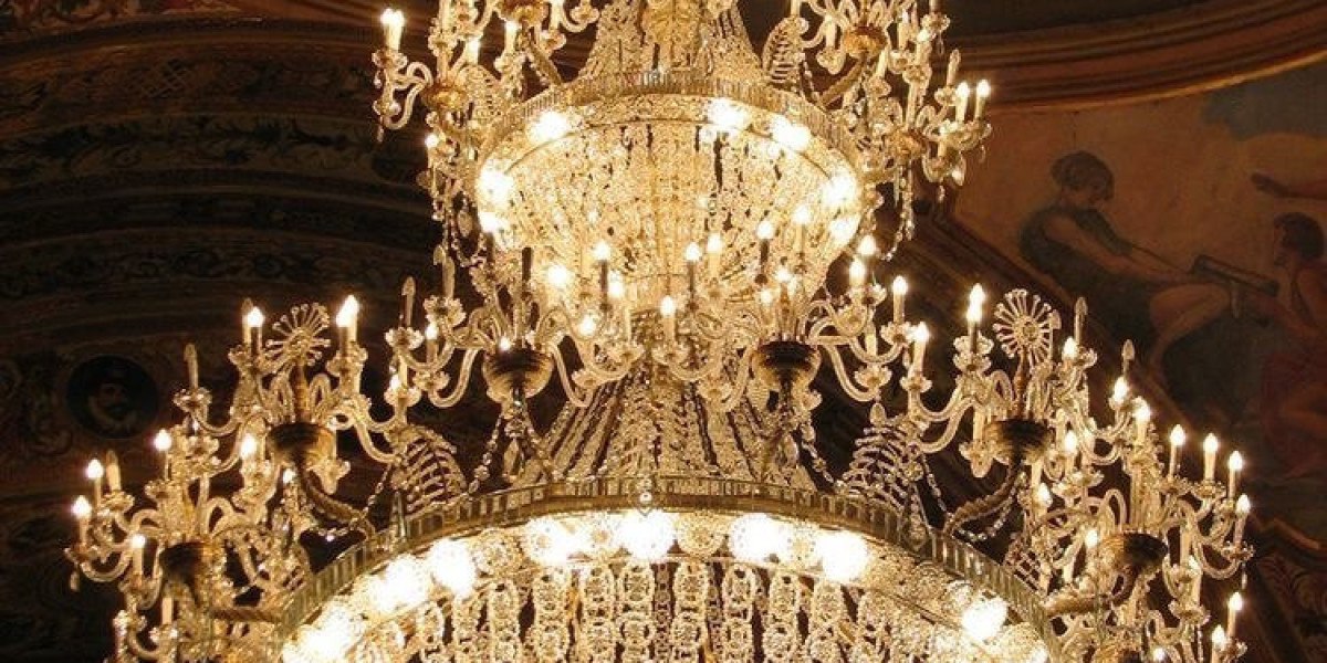 Defining Capital Elegance: Lighting Trends in the Heart of the City