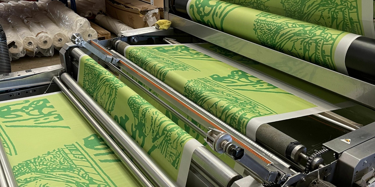 The Difference Between Digital and Traditional Fabric Printing