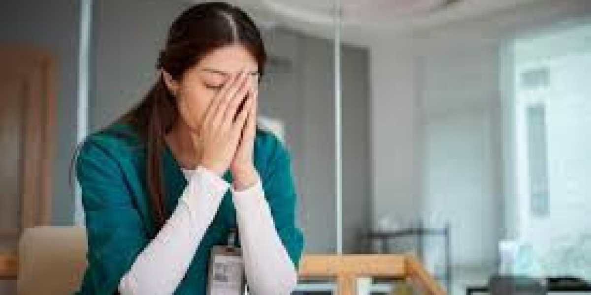 Cansados Sin Haber Vivido: Por Qué el Agotamiento se Volvió Normal