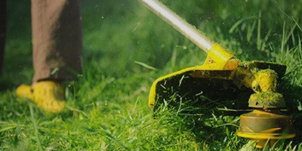 Lawn Mowing South Coogee – Professional Care for Your Outdoor Spaces