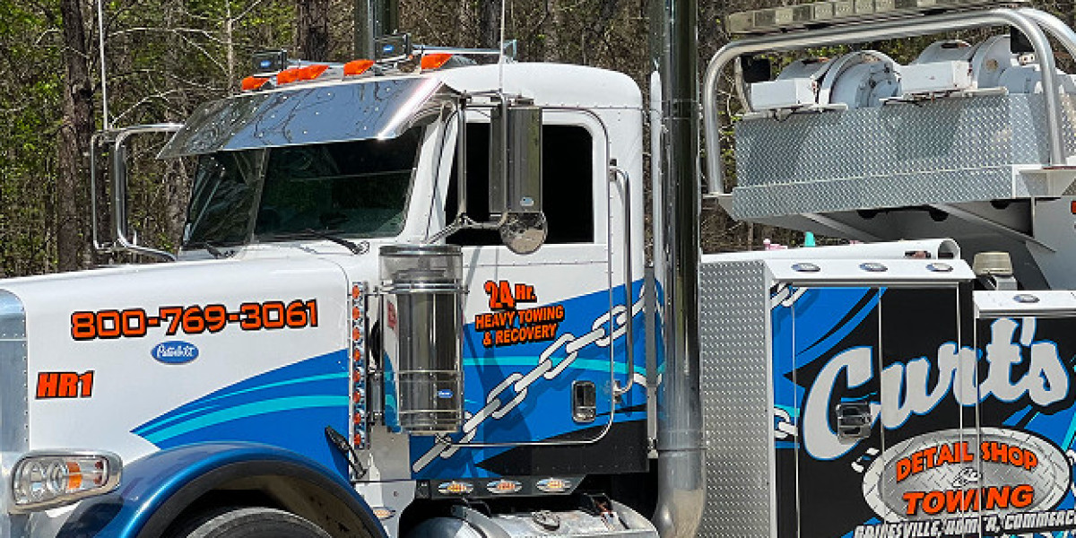 Semi Truck Towing: Professional Heavy-Duty Solutions by Curt’s Heavy Towing