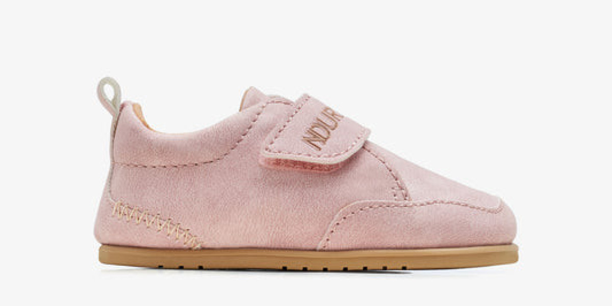 Kids Shoes in Pakistan: A Parent’s Guide to Comfort, Quality, and Smart Shopping