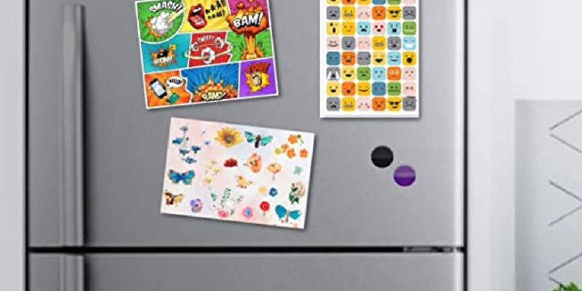 How Postcard Magnets Turn Everyday Moments into Personalized Keepsakes