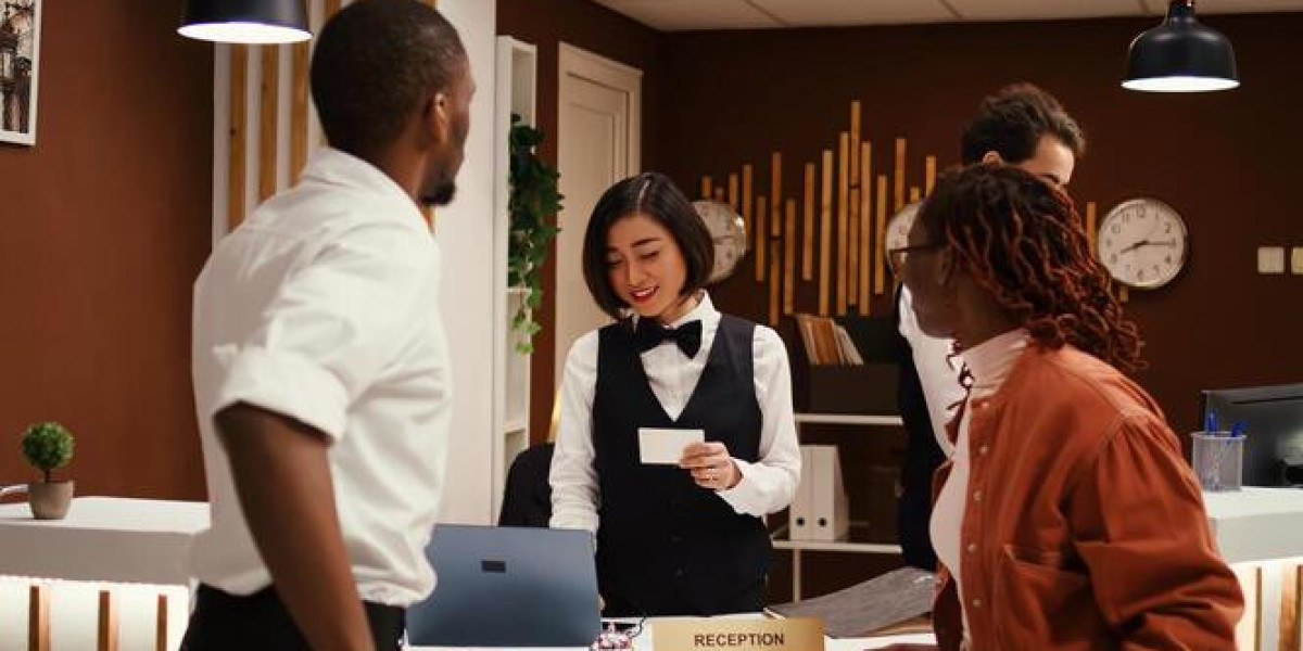 How Guest Communication Services Improve Customer Experience