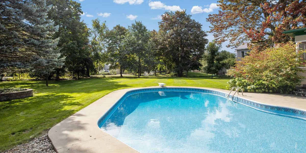 Swimming Pool Liner Replacement Henley On Thames & High Wycombe