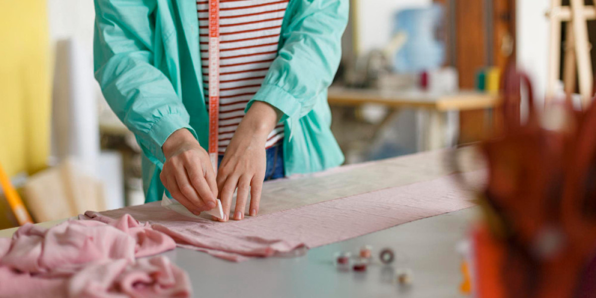 Lightweight Linen Fabric Clothing Trends in Southern Europe