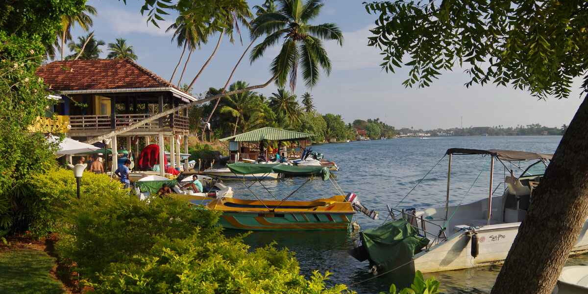 Sri Lanka and Maldives Holiday Packages, Sri Lanka Tours: Exploring Tropical Paradise and Cultural Wonders
