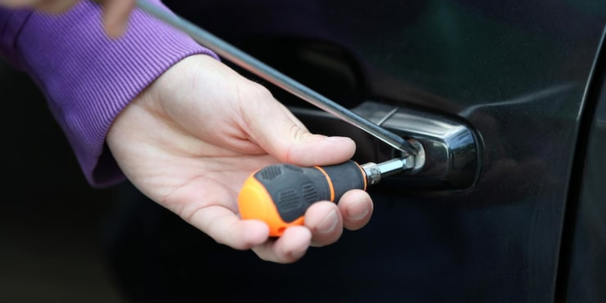Why Lockouts In Charlotte, NC Are Useful When Your Key Fob Stops Working In Rain