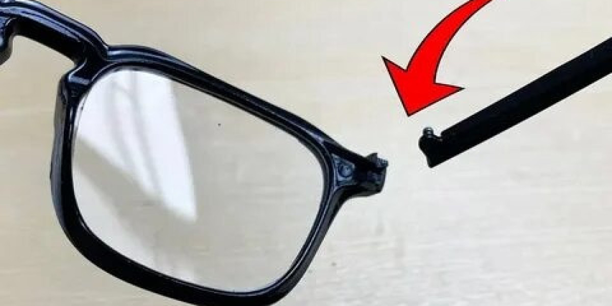DIY vs Professional Spectacle Frame Repairs: Which Option Is Best?