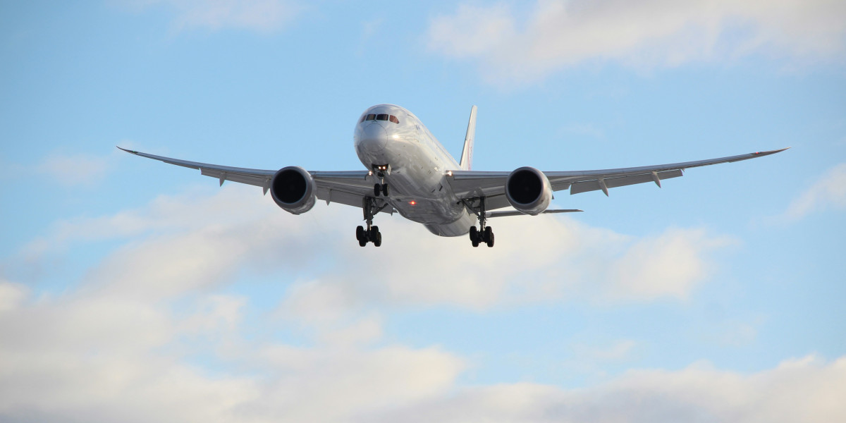 Alaska Airlines First Class: Experience Premium Comfort and Priority Travel